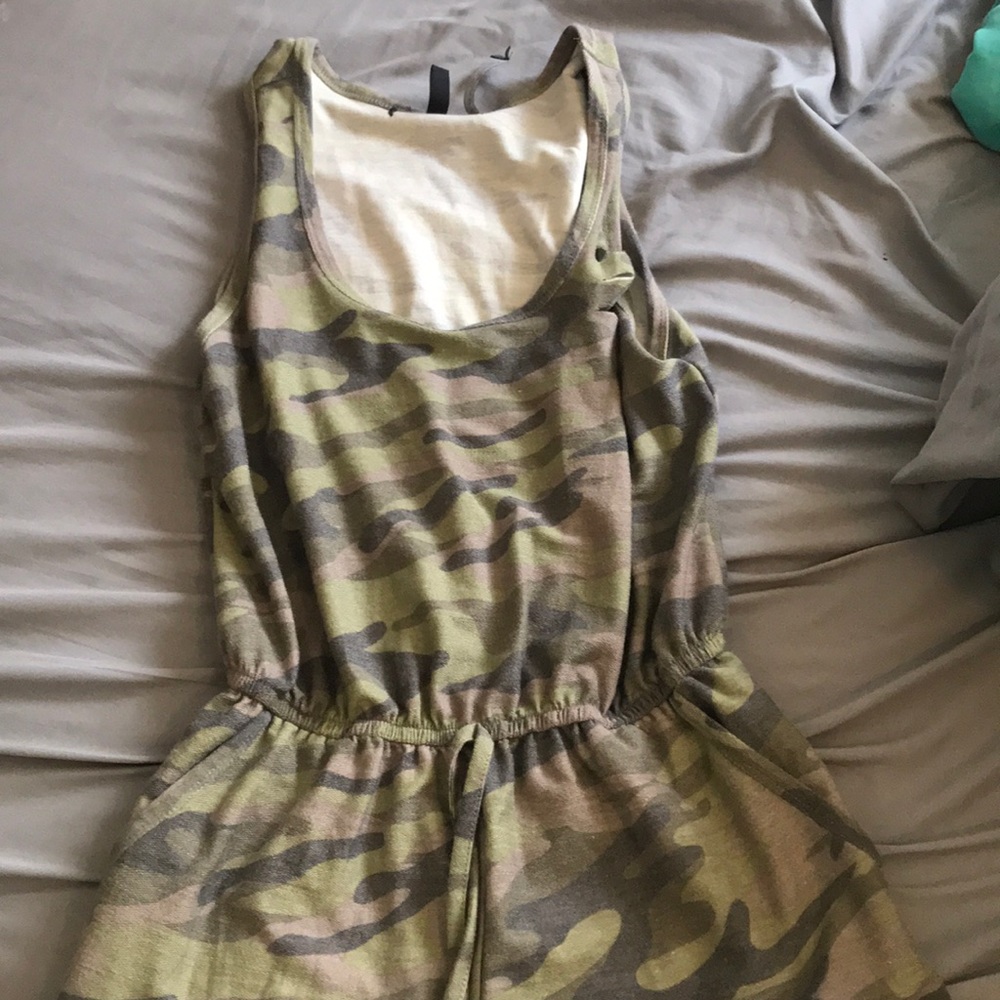 Never worn Army Jumper